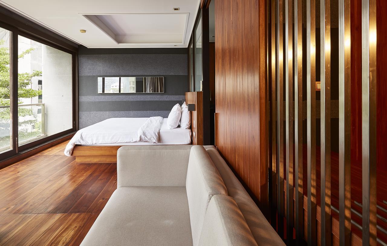 Luxx Langsuan Hotel - Sha Plus Bangkok Eksteriør billede